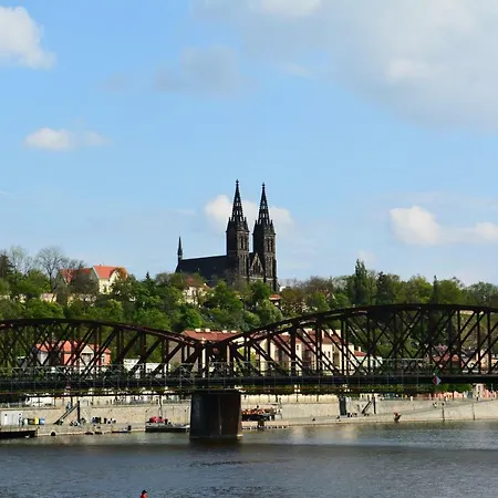 Davest Prague